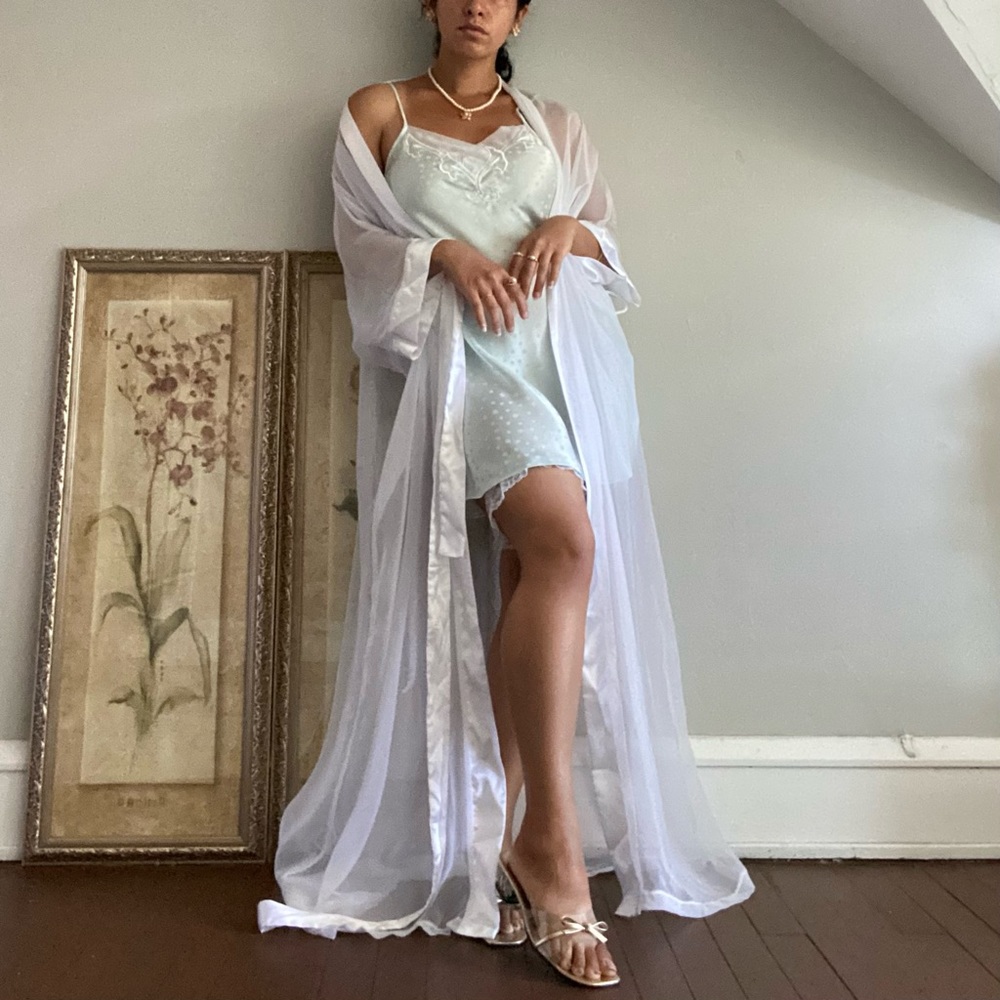 Natori, Vintage Calla Lily Lady Chemise - Picture 8 of 16